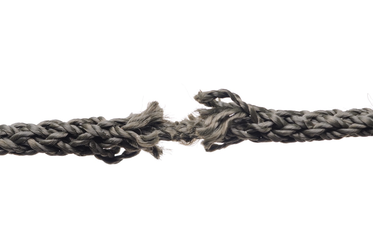 Read more about the article Reasons Why You Shouldn’t Tow A Car With A Rope Or Chain