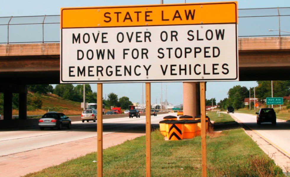 You are currently viewing Tow Operators Need Your Compliance with Move Over Laws in NC