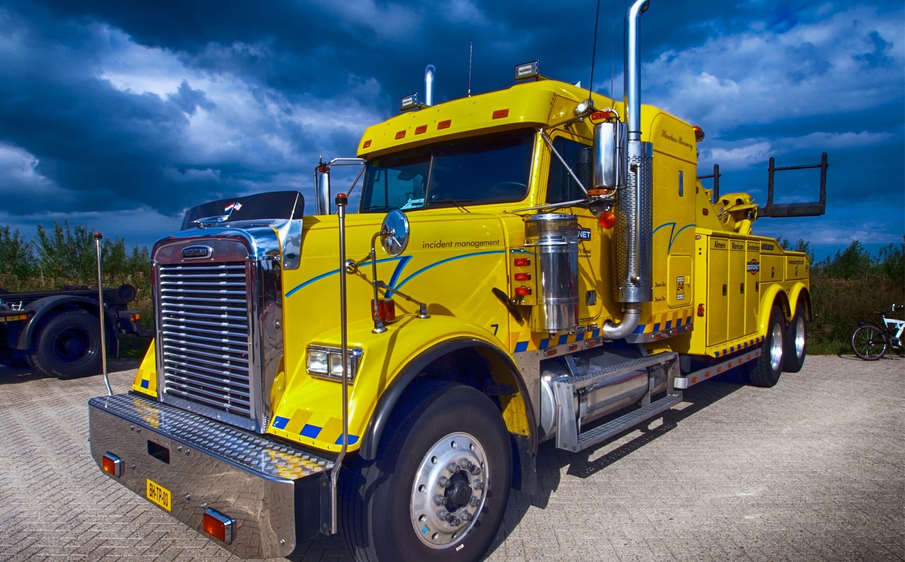 You are currently viewing Heavy Equipment Transportation in Durham NC: A Comprehensive Guide