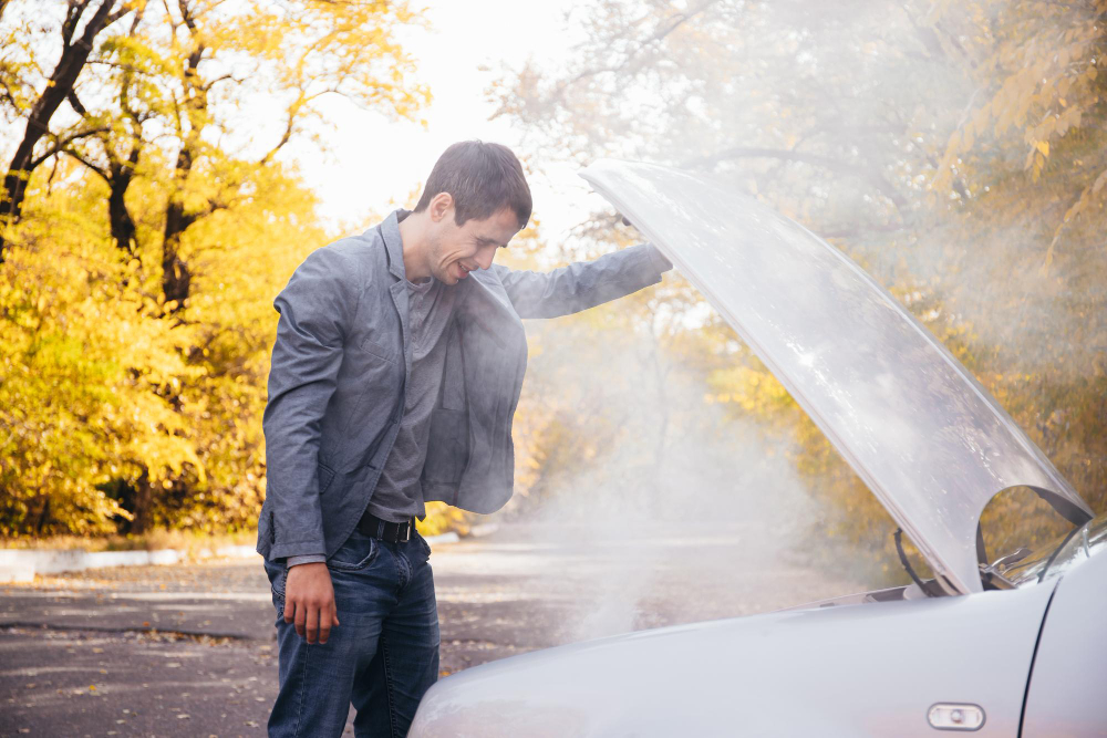 You are currently viewing Steps to Take When Car Overheats on Highway: A Complete Safety Guide for I-40 Drivers