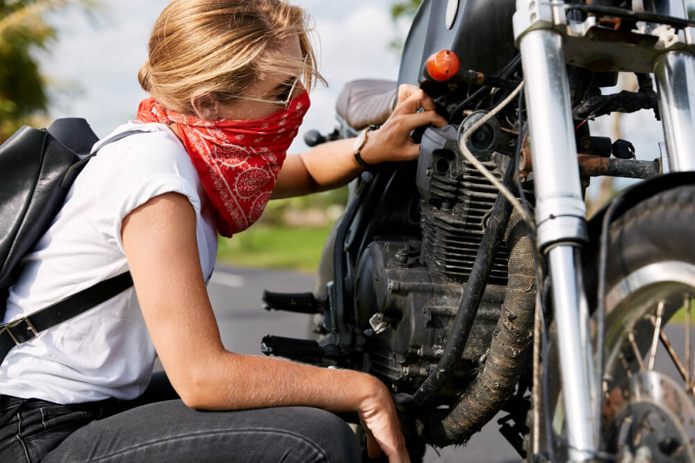 You are currently viewing Motorcycle Won’t Start After a Jump Start? Common Causes and What to Do Next